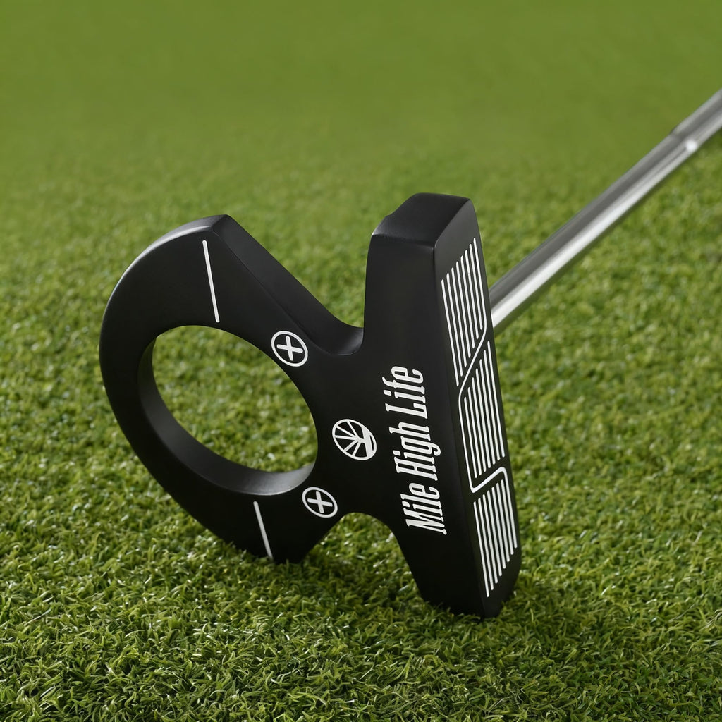 Right Handed Golf Putter with Grip and Aim Line P658501