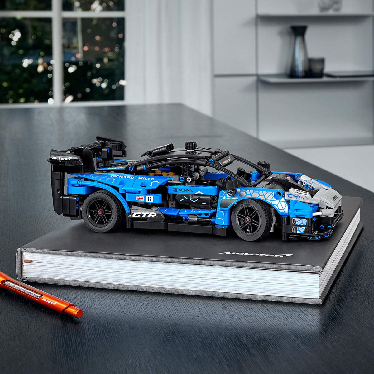 Building Kit F8921